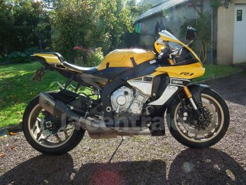 YAMAHA YZF R1 1000 + POT AKRA