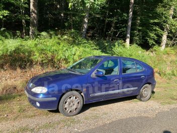 RENAULT 