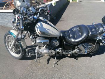 YAMAHA XV 1100 VIRAGO