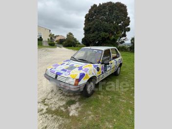 PEUGEOT 