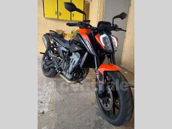 KTM DUKE 890