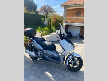 YAMAHA X-MAX 250