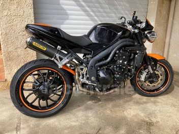 TRIUMPH SPEED TRIPLE 1050