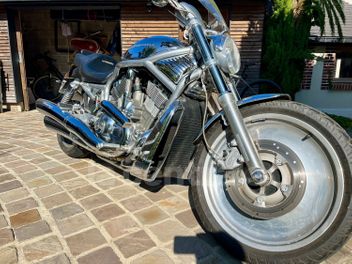 HARLEY DAVIDSON V-ROD 1130