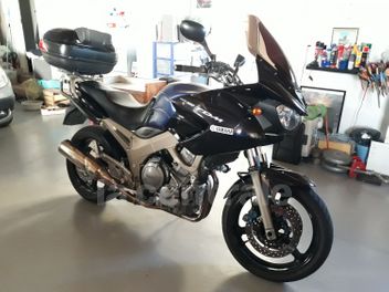YAMAHA TDM 900