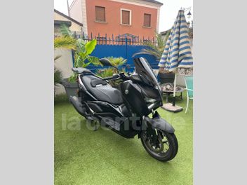 YAMAHA X-MAX 125