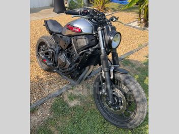 YAMAHA XT 700