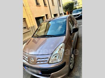 NISSAN 