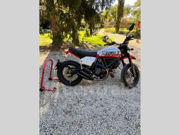 DUCATI SCRAMBLER 800