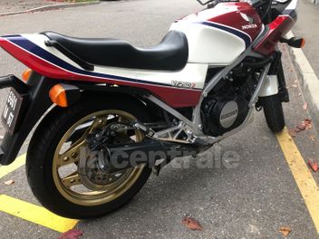 HONDA VF 750 CH