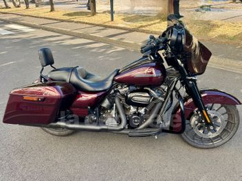 HARLEY DAVIDSON TOURING STREET GLIDE 1745