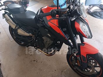 KTM DUKE 890