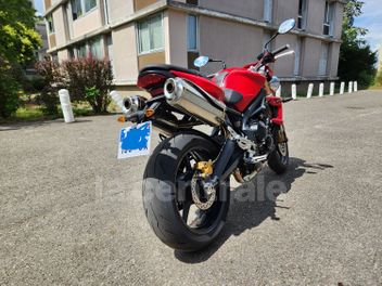TRIUMPH STREET TRIPLE 675
