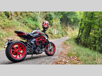 MV AGUSTA DRAGSTER 800 RR