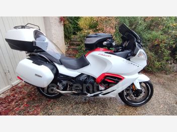 TRIUMPH TROPHY 1200 SE