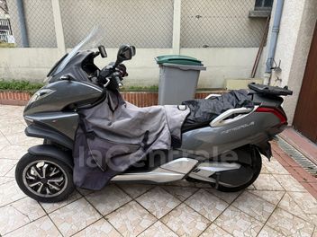 PEUGEOT METROPOLIS 400