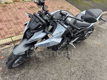 SUZUKI GSX-S 800