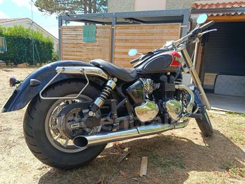 TRIUMPH SPEED MASTER 865