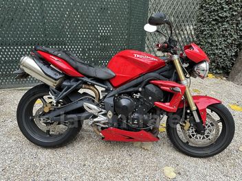 TRIUMPH STREET TRIPLE 675