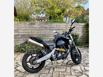 YAMAHA MT-03 660