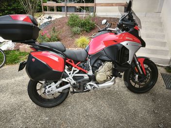 DUCATI MULTISTRADA 1200 V4 S RADAR TRAVEL