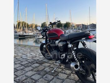 TRIUMPH SPEED TWIN 1200
