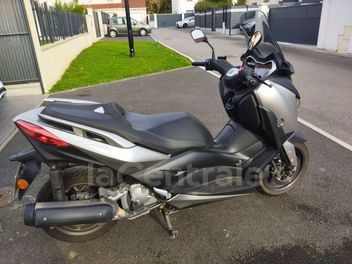 YAMAHA X-MAX 125