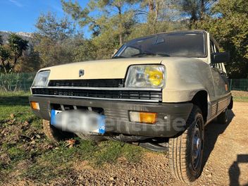RENAULT 