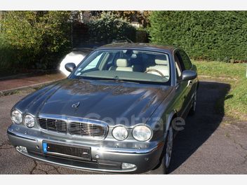 JAGUAR XJ 4.2 V8 EXECUTIVE BVA