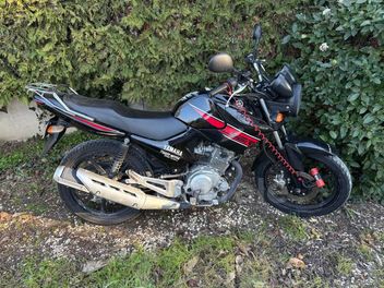 YAMAHA YBR 125 CUSTOM