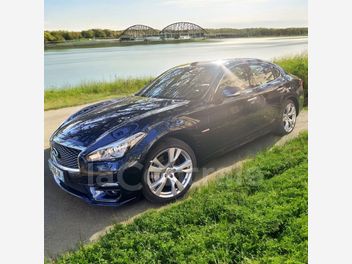INFINITI 