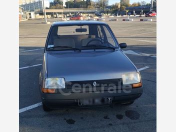 RENAULT 