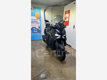 YAMAHA X-MAX 125