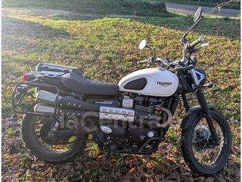 TRIUMPH STREET SCRAMBLER 900