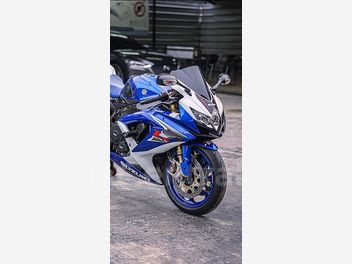 SUZUKI GSX-R 750