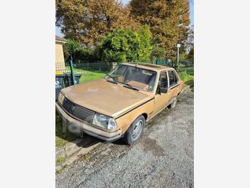 RENAULT 