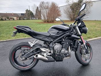 TRIUMPH STREET TRIPLE 660 S PERMIS A2