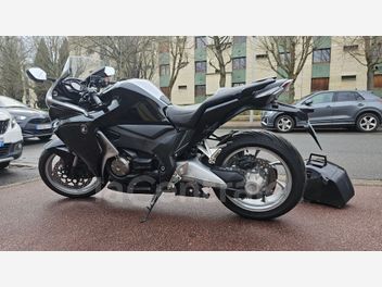 HONDA VFR 1200 F DCT