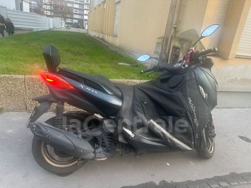 YAMAHA X-MAX 125