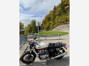 ROYAL ENFIELD INTERCEPTOR 650