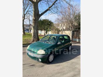 RENAULT 