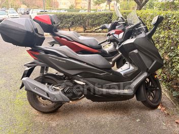 HONDA FES S-WING 125 ABS TOP BOX