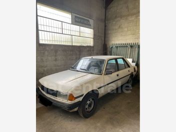 PEUGEOT 