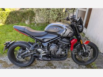 TRIUMPH TRIDENT 660