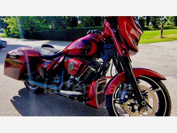 HARLEY DAVIDSON CVO STREET GLIDE 1923