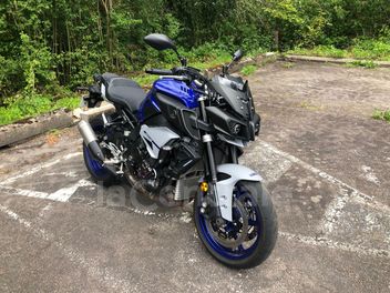 YAMAHA MT-10 1000