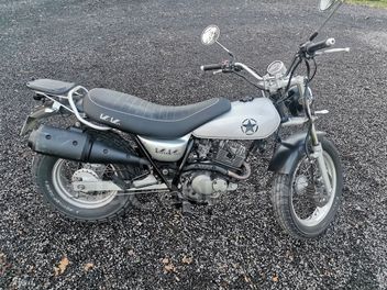 SUZUKI GN 125