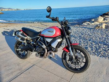 DUCATI SCRAMBLER 1100