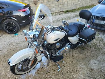 HARLEY DAVIDSON TRI GLIDE 1690