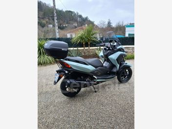 YAMAHA TRICITY 300